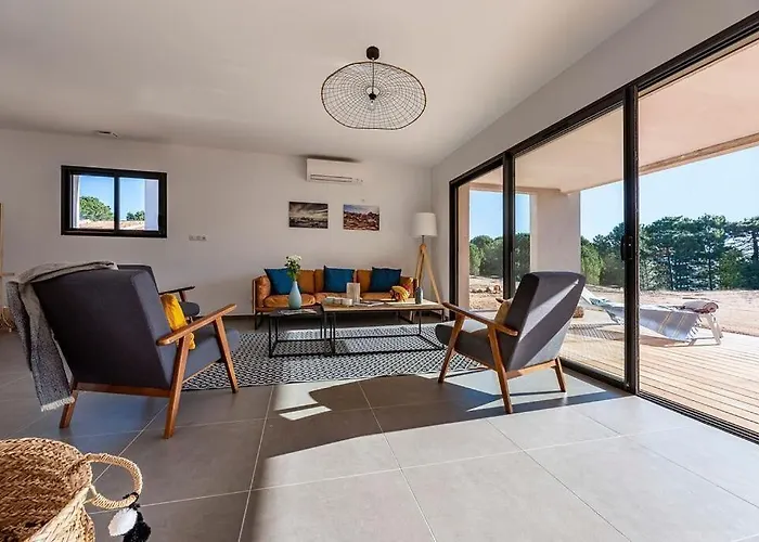 Calarossa Bay Отель